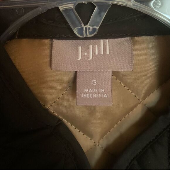 J. Jill Heritage Black Quilted Button Closure Fully Lined Vest Size Small - Picture 3 of 12
